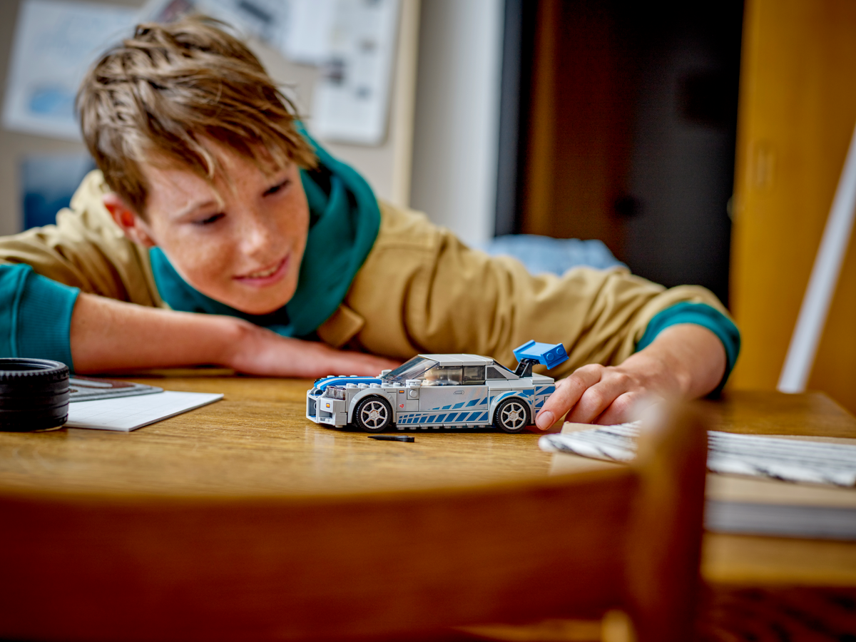 LEGO® Speed Champions Nissan Skyline GT-R (R34)