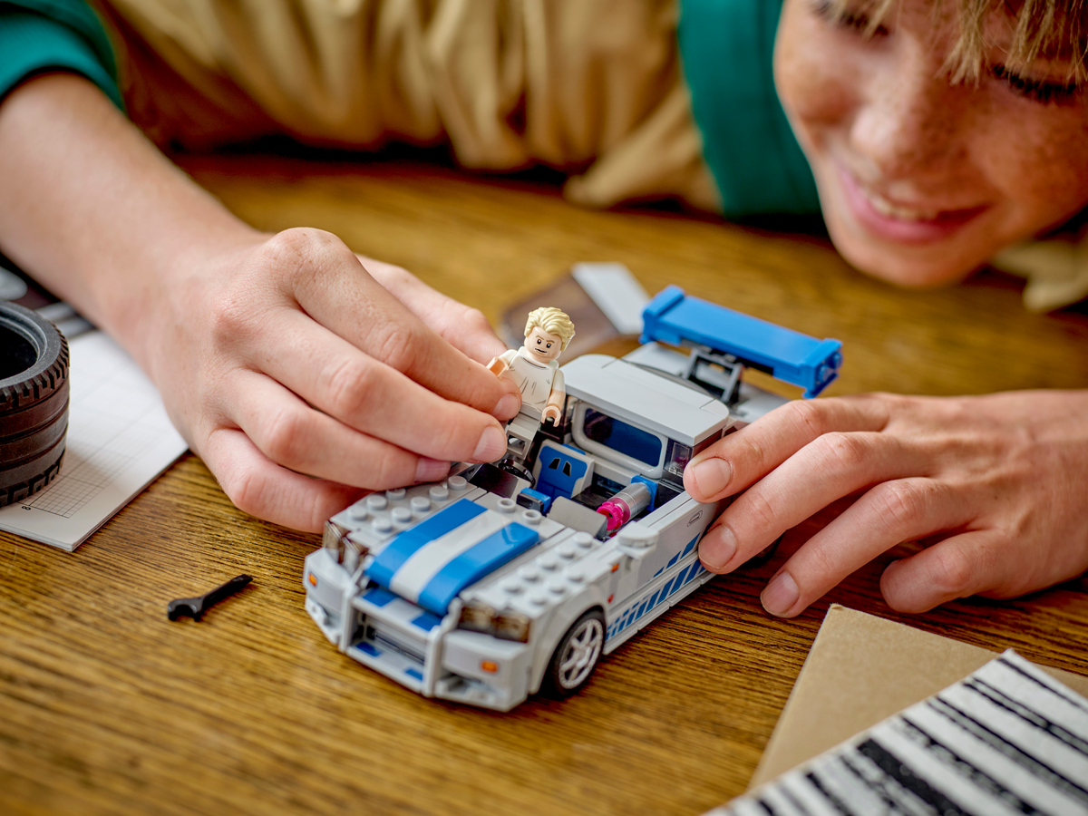 LEGO® Speed Champions Nissan Skyline GT-R (R34)