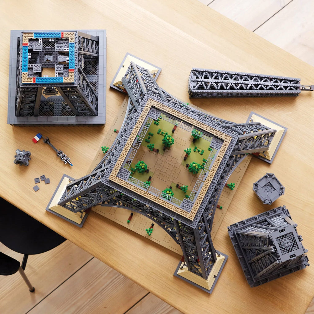 LEGO® Eiffel Tower