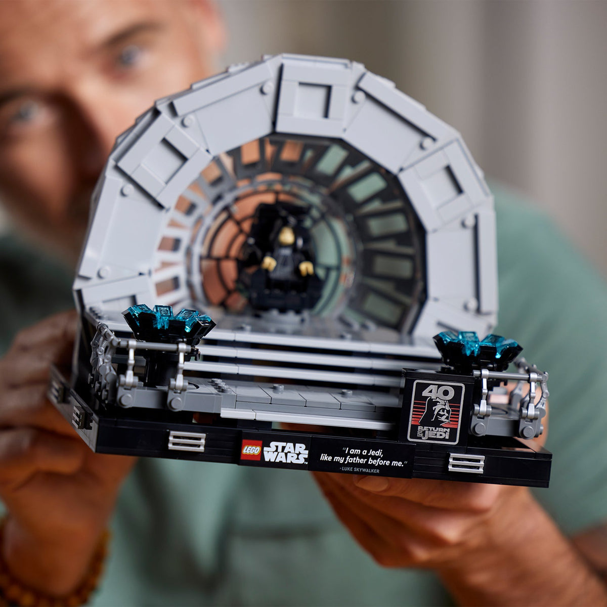 LEGO® Star Wars™ Emperor's Throne Room™ Diorama