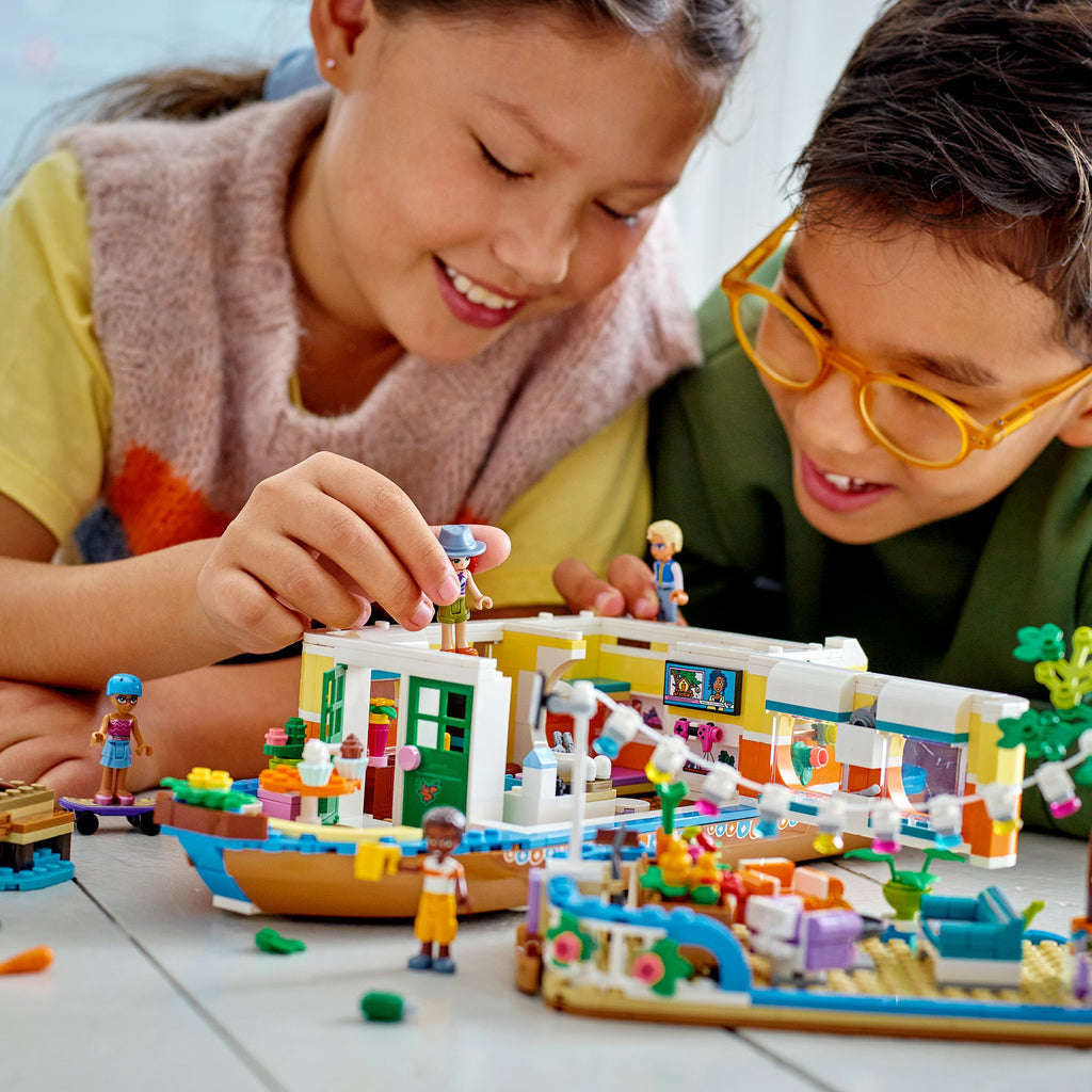 LEGO® Friends™ Canal Houseboat