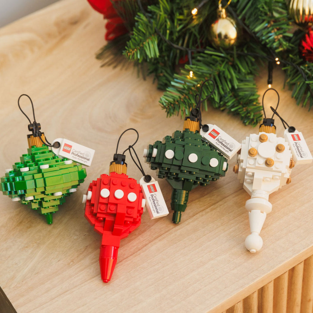 Jingle Bricks: 'Mistletoe Green' Bauble