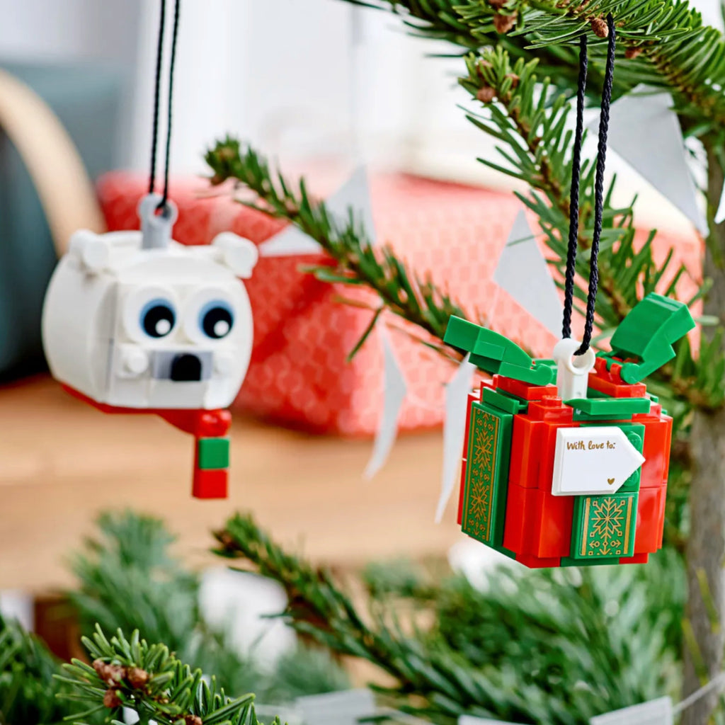LEGO® Polar Bear & Gift Pack