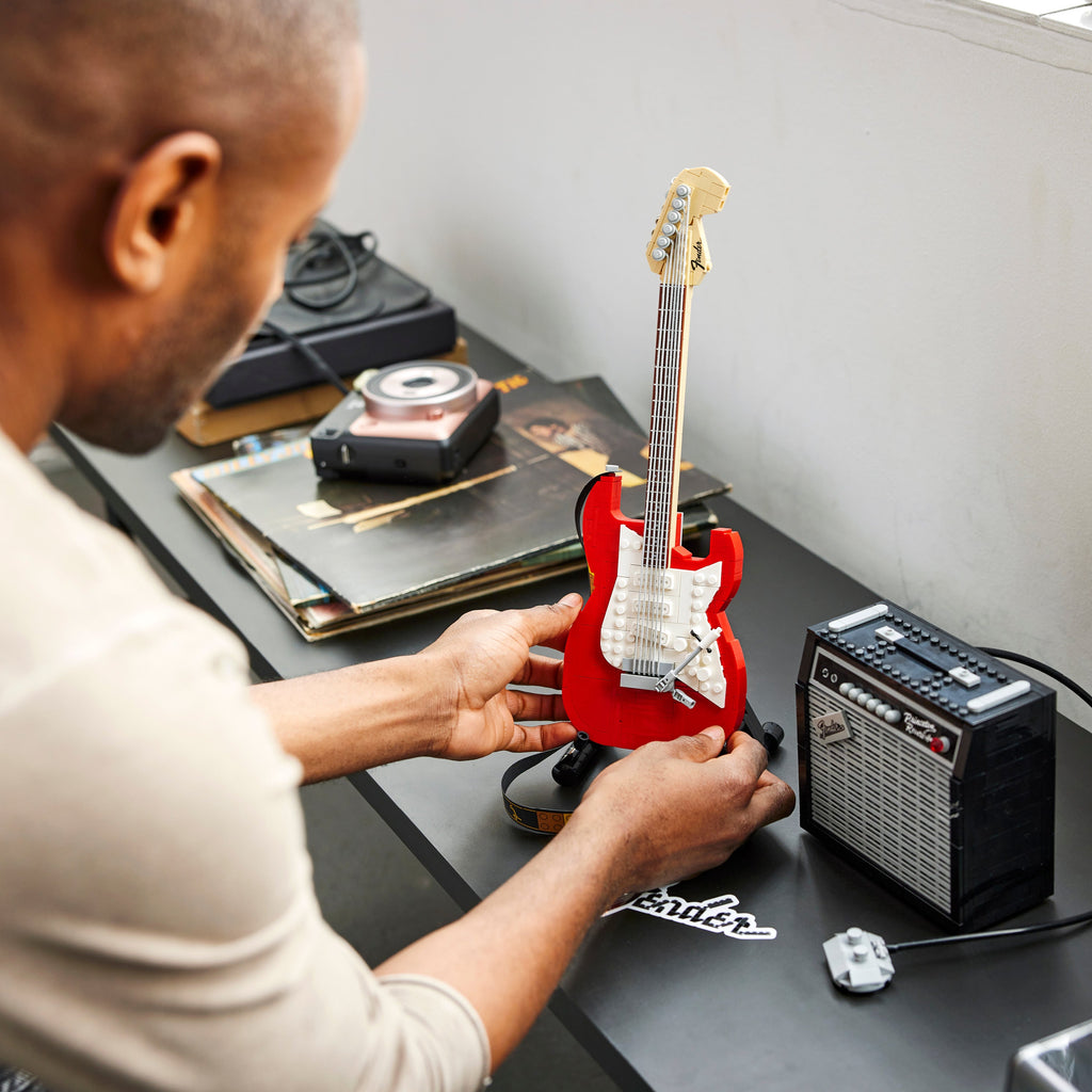 LEGO® Ideas Fender® Stratocaster™