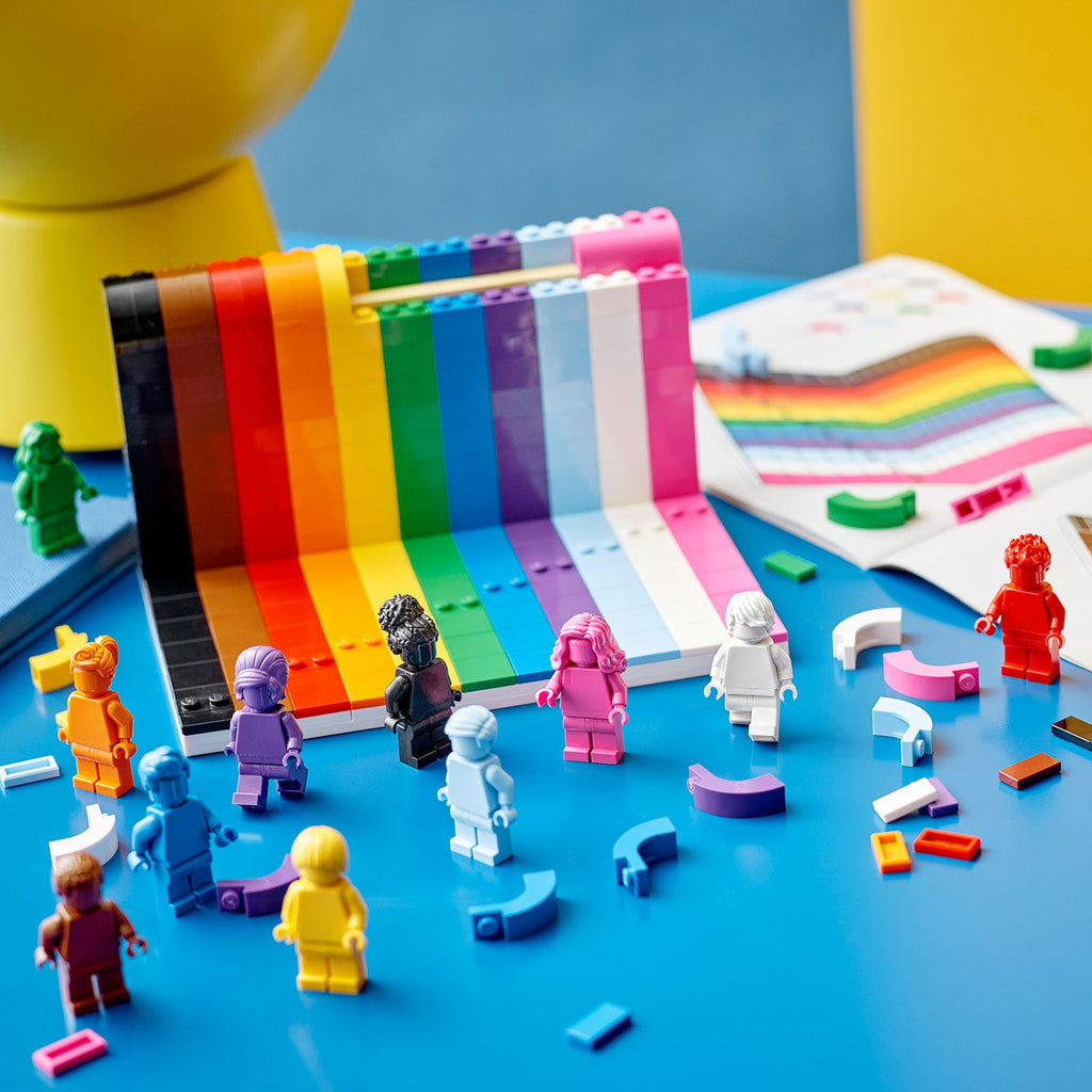 LEGO® Everyone is Awesome