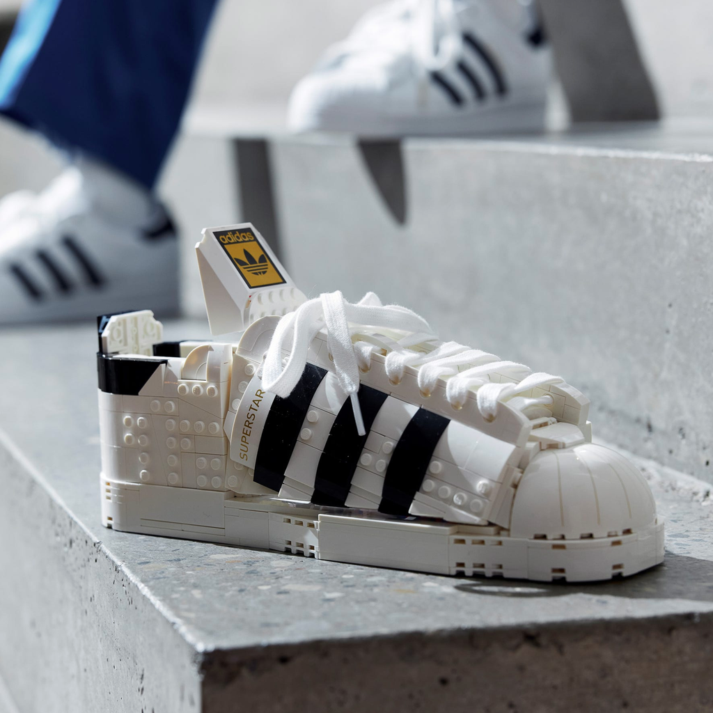 LEGO® adidas Originals Superstar
