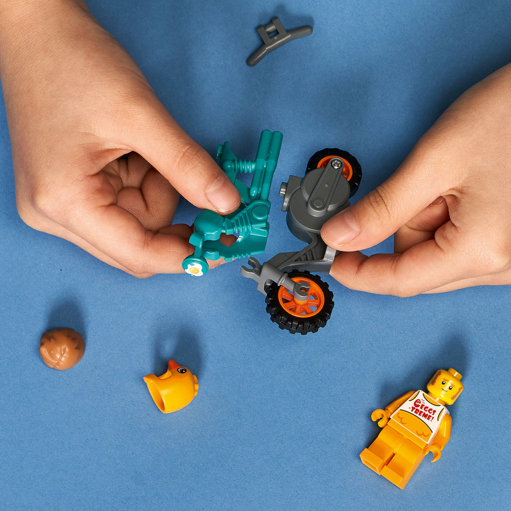LEGO® City Chicken Stunt Bike