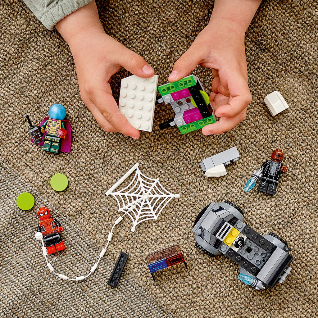 LEGO® Marvel Spider-Man vs. Mysterio’s Drone Attack
