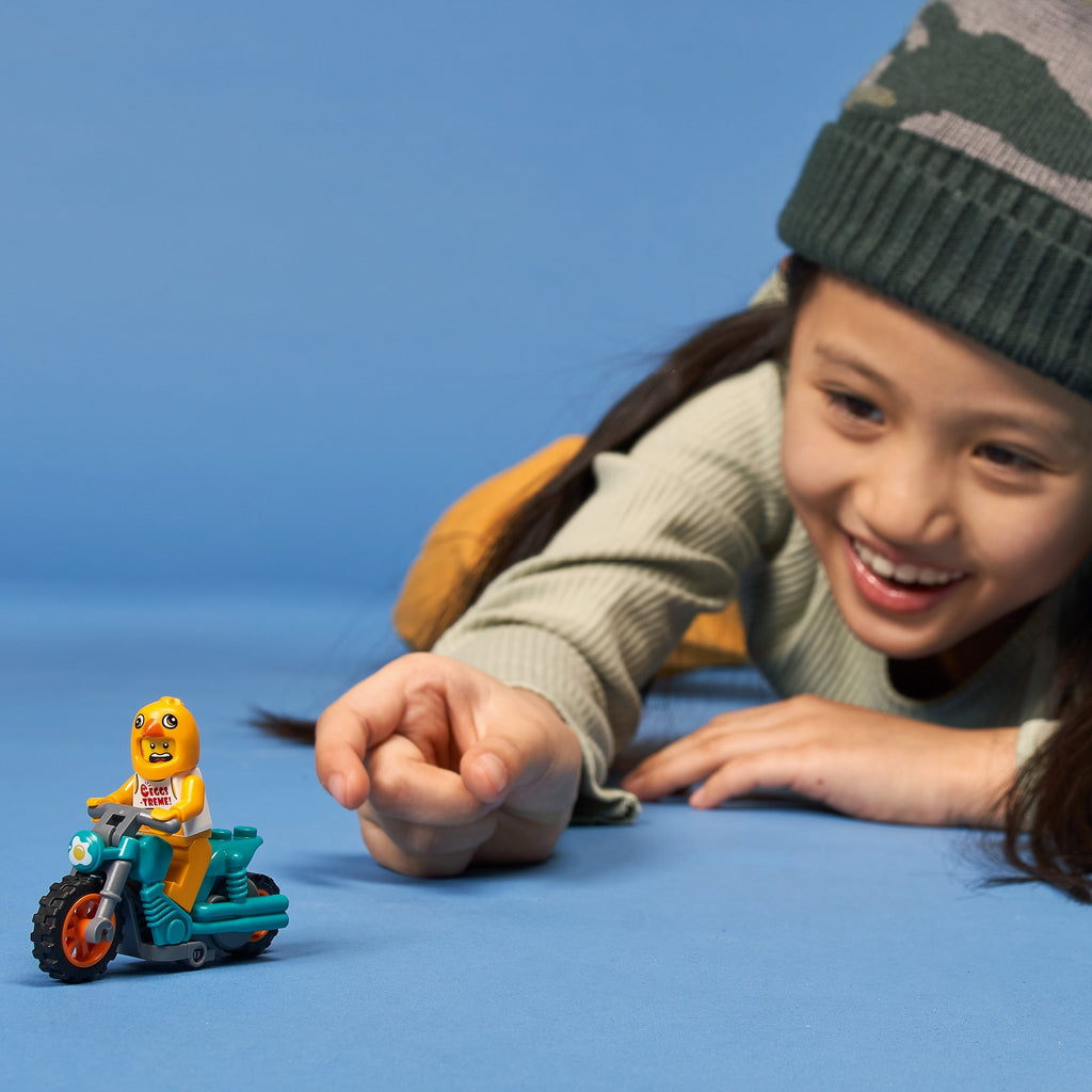 LEGO® City Chicken Stunt Bike