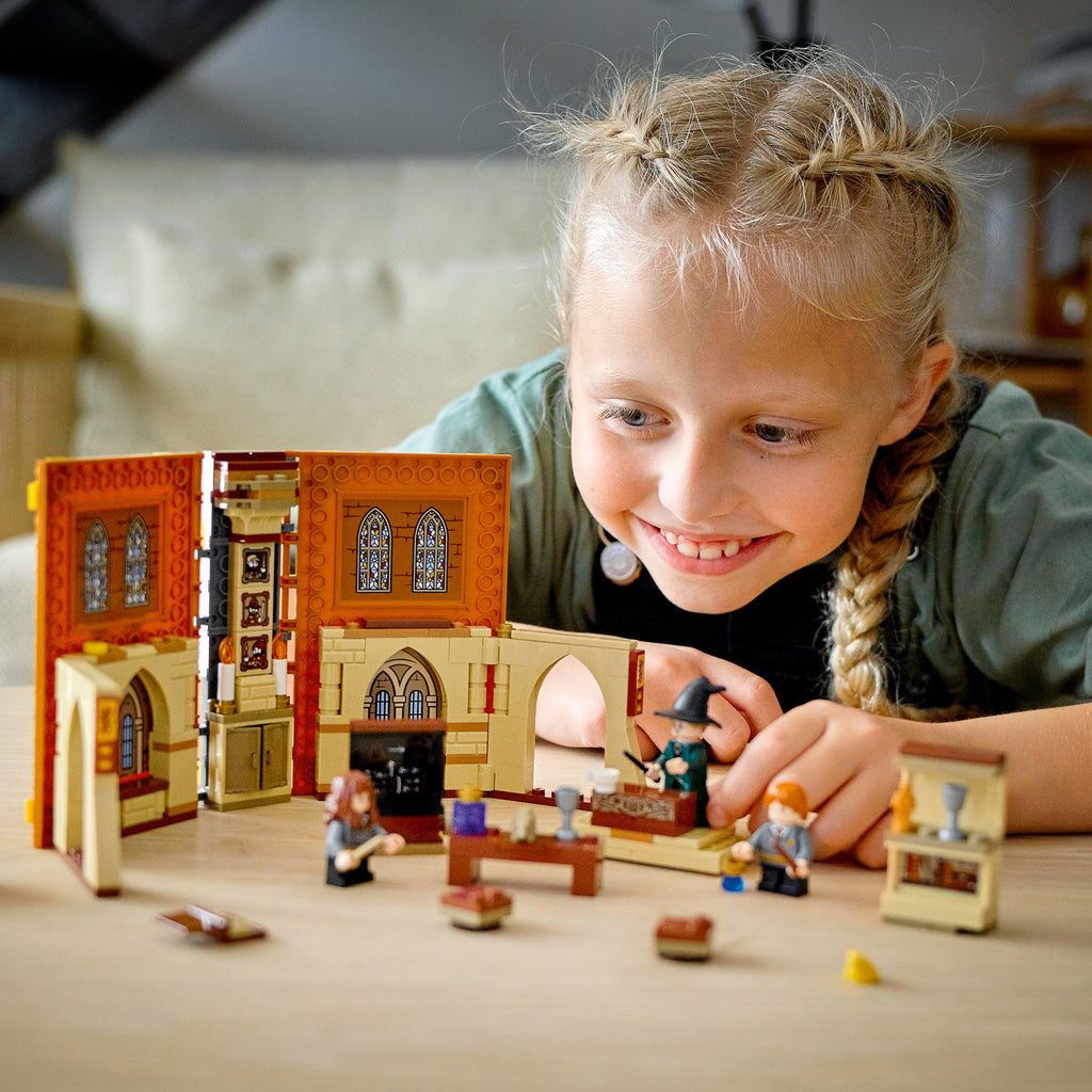 LEGO® Harry Potter Hogwarts™ Moment: Transfiguration Class
