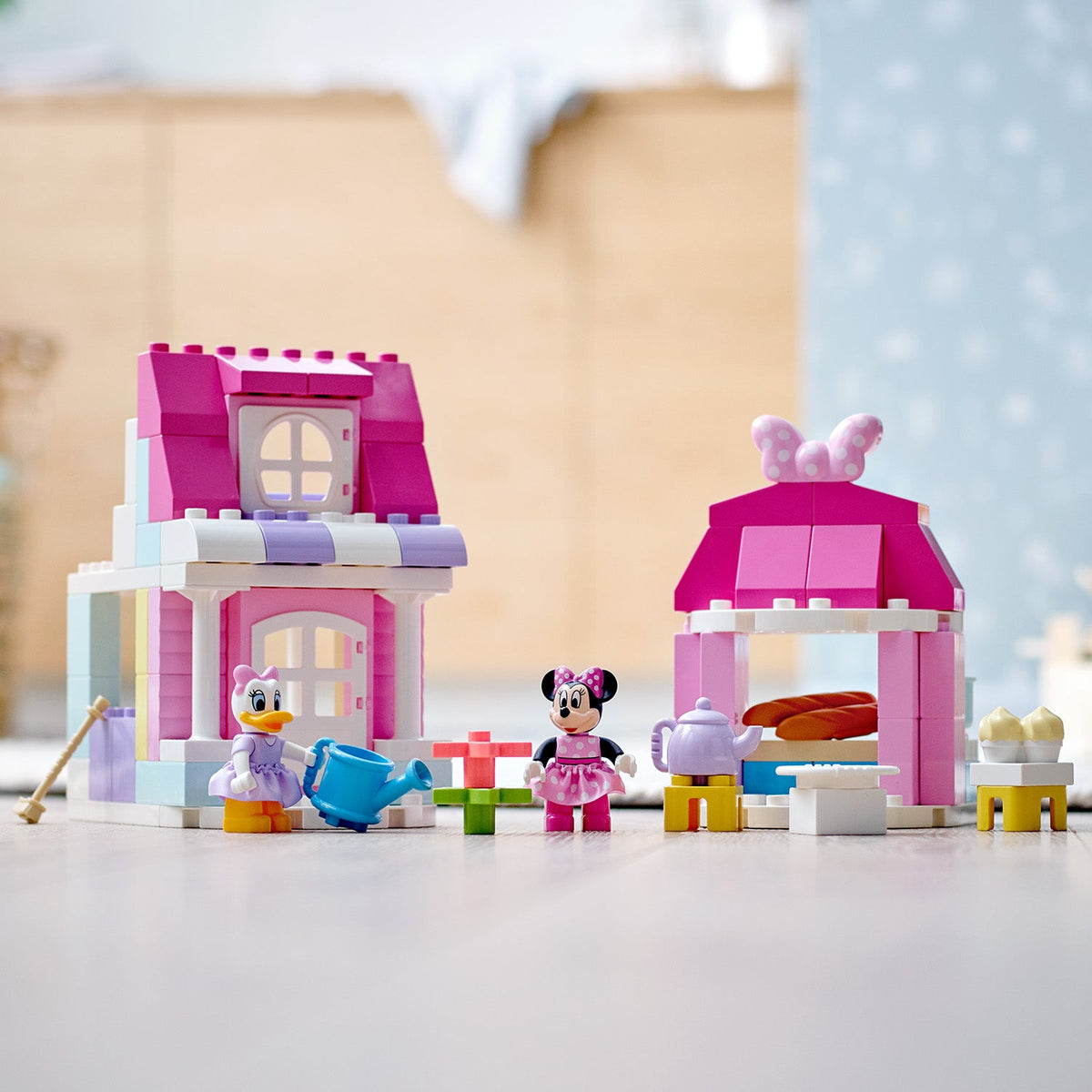 LEGO® DUPLO® ǀ Disney Minnie’s House and Café