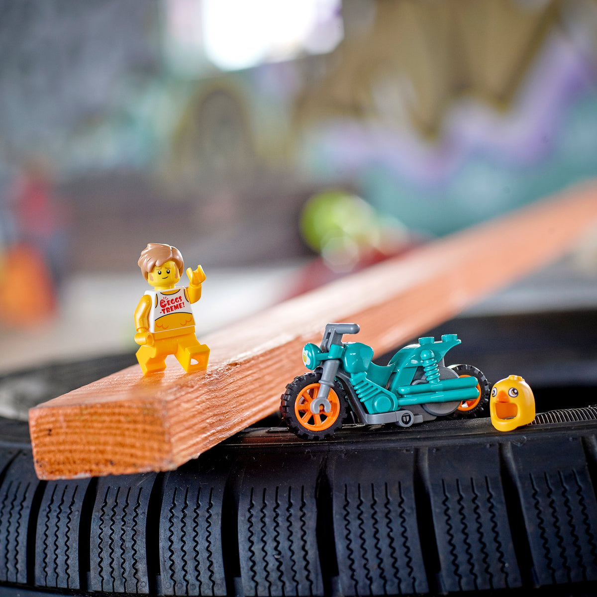 LEGO® City Chicken Stunt Bike